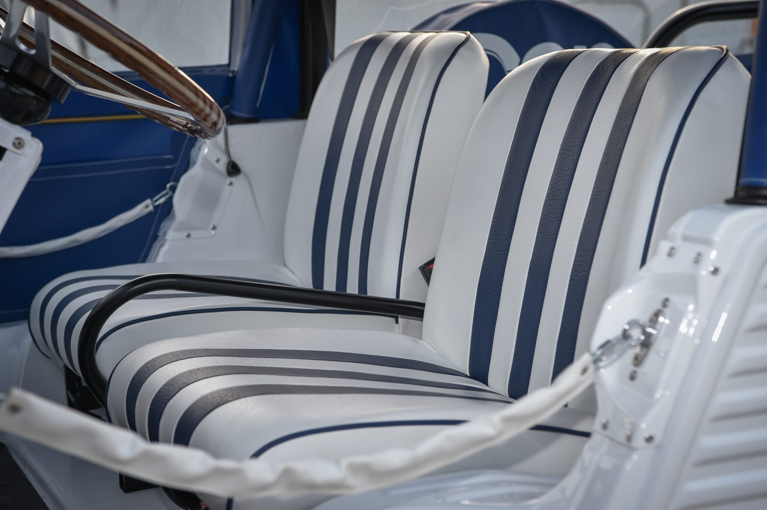 Fauteuils confortables de la Méhari Eden Blue Sea
